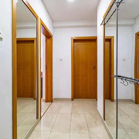 Appartamento Sunny In The Center Of For 5guests Varna