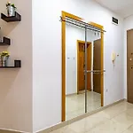 Sunny In The Center Of For 5guests Varna