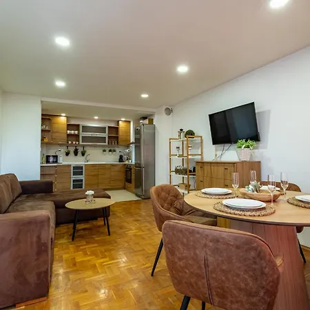 Lejlighed Sunny In The Center Of For 5guests Varna